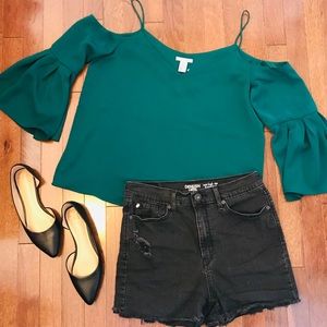 Levi’s super high-rise shorts with raw hem